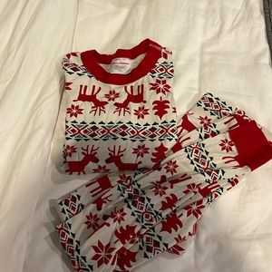 Great condition Hannah Anderson dancing deer holiday pajamas size 8.